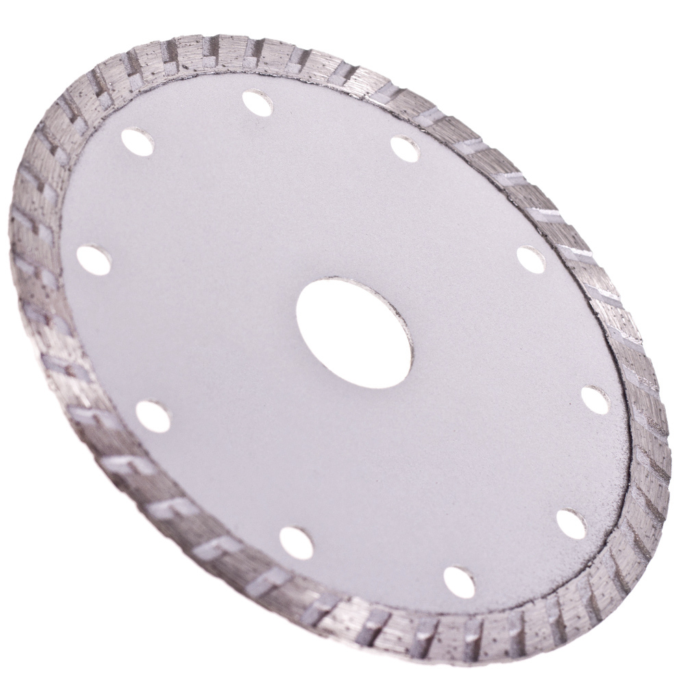 Alloid. ���� �������� �������� Turbo 125 �� (DS-7125T)